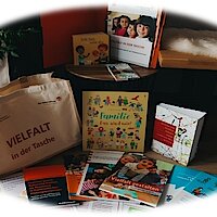 „Vielfalts-Taschen“ für die Kindertagesbetreuung